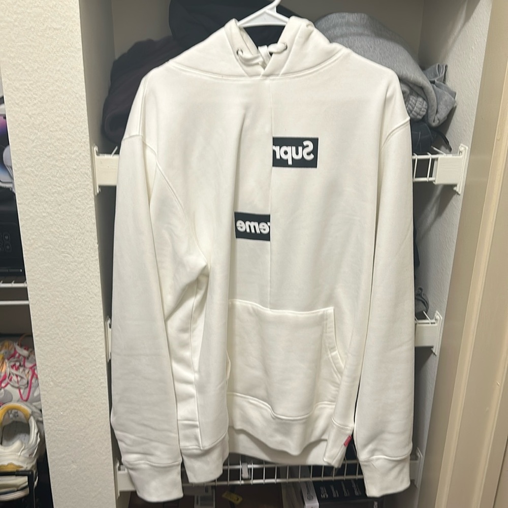 comme des garcons x supreme white hoodie